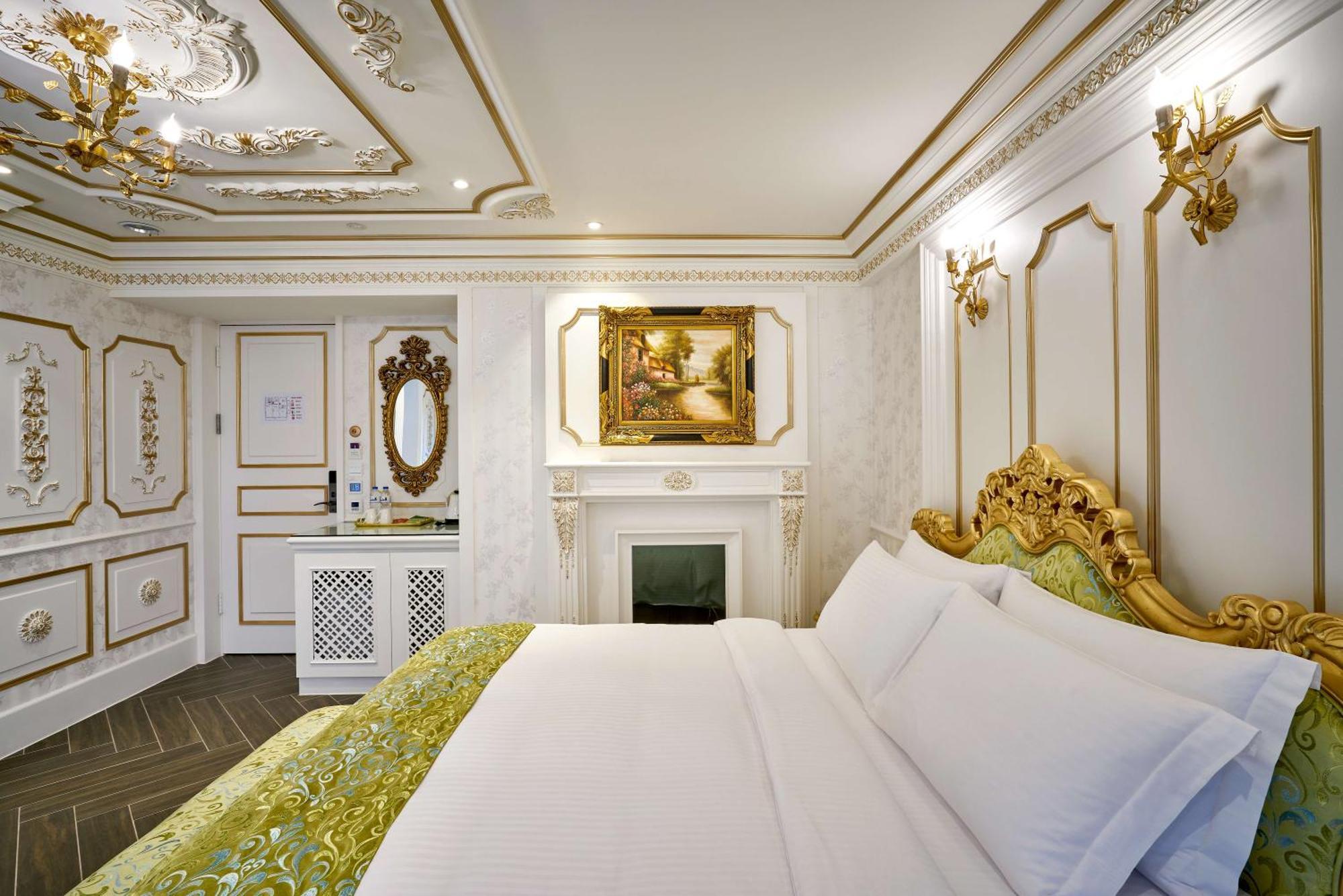 Sun Moon Lake Queen Castle Hotel 日月潭皇后古堡飯店 Yuchi Quarto foto